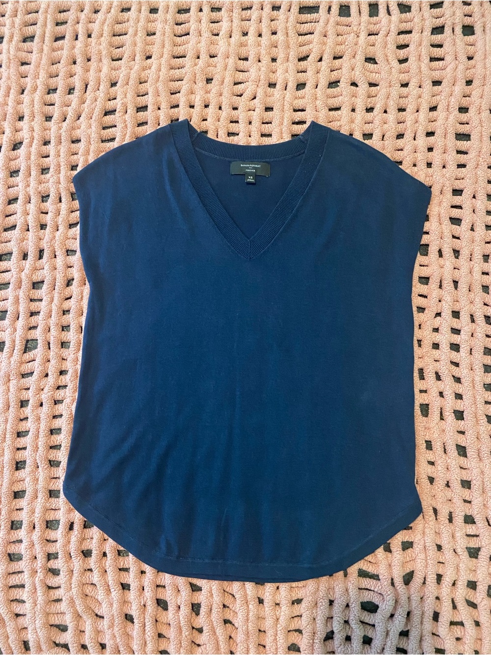 Banana Republic Navy V-Neck Sleeveless Knit Tank